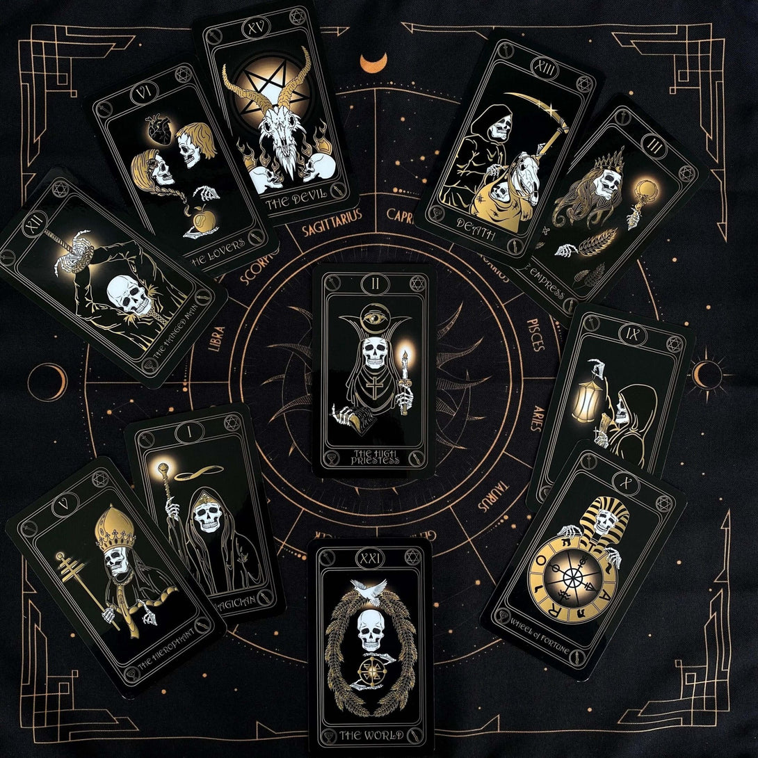 Gold Skull Tarot Deck - Dark Forest Tarot Cards