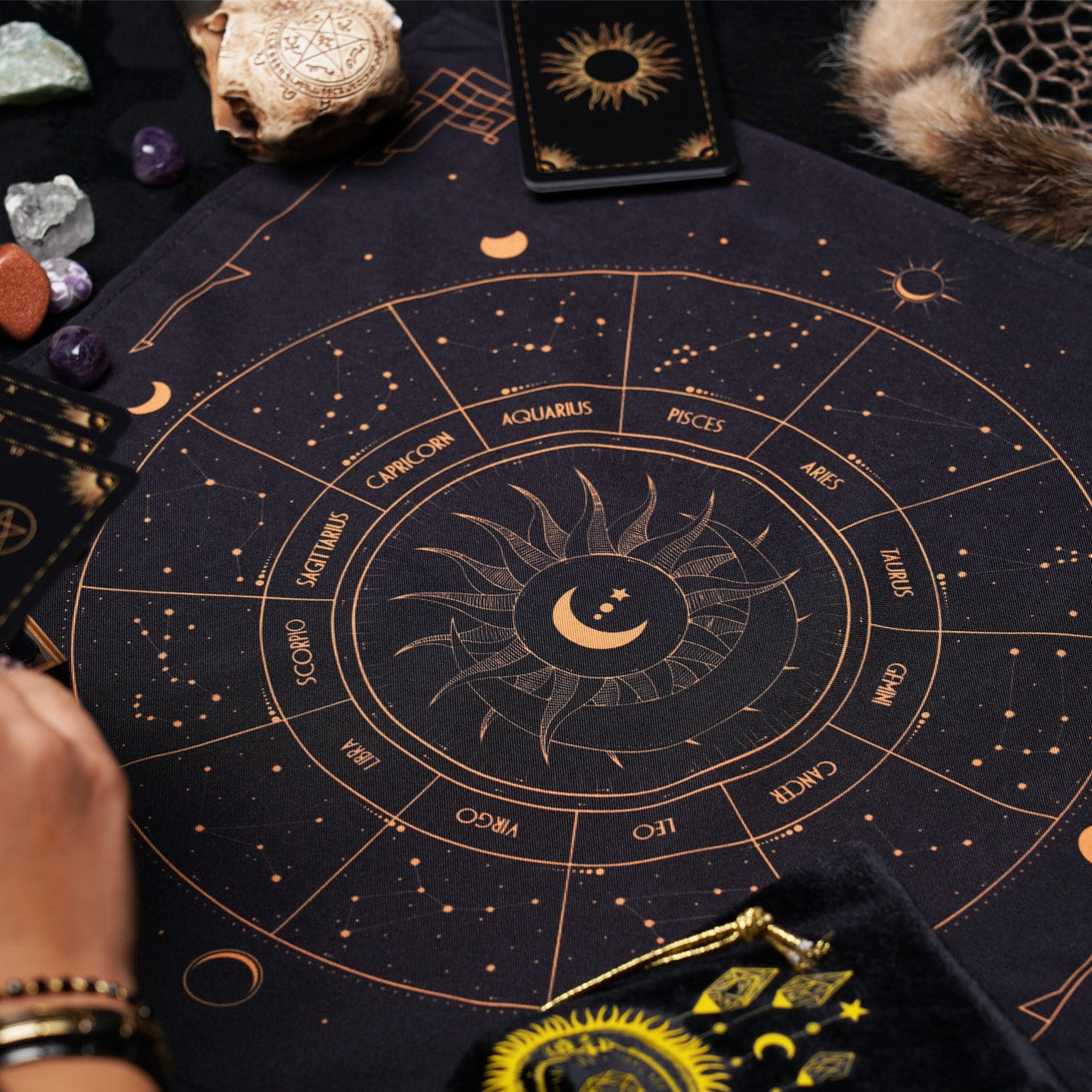 Tarot Cloth for spread Black & Gold - Dark Forest Tarot Cards